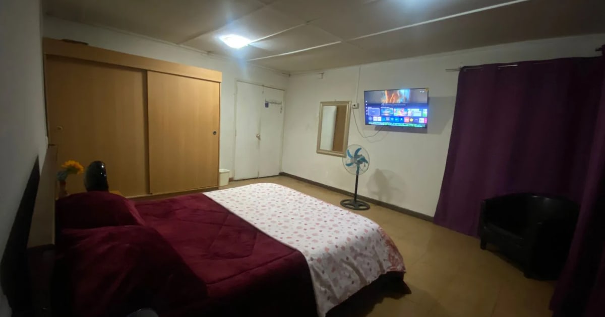 Hospedaje La Mona